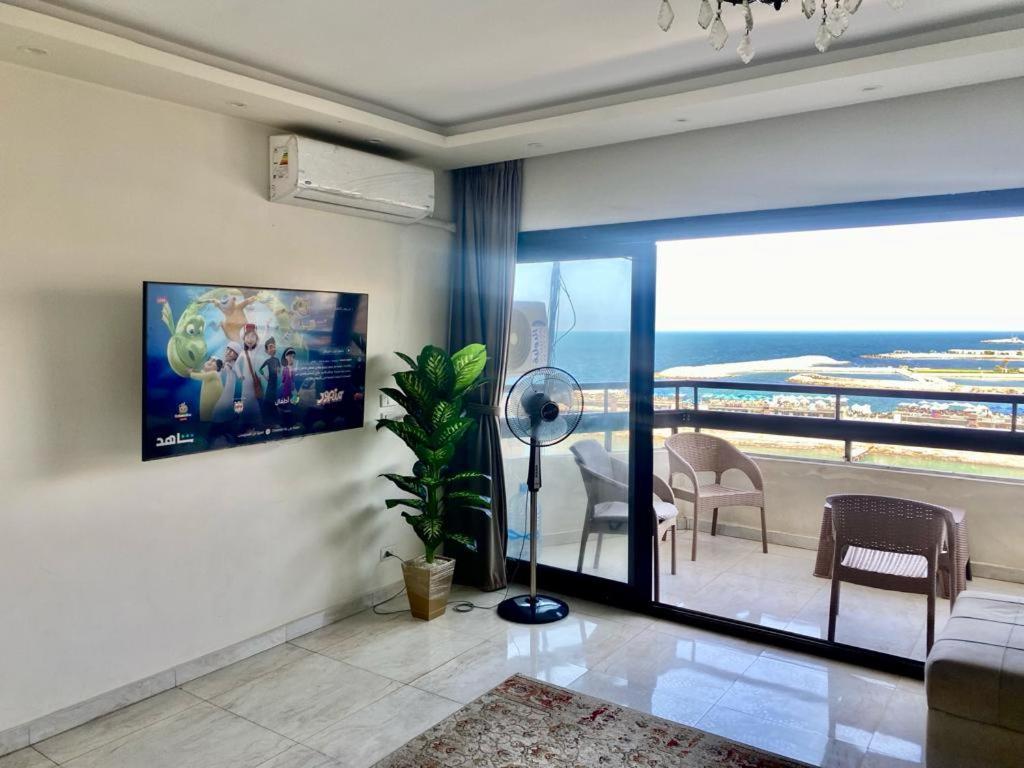 Luxury Gleem 2 Direct Sea View Apartmán *