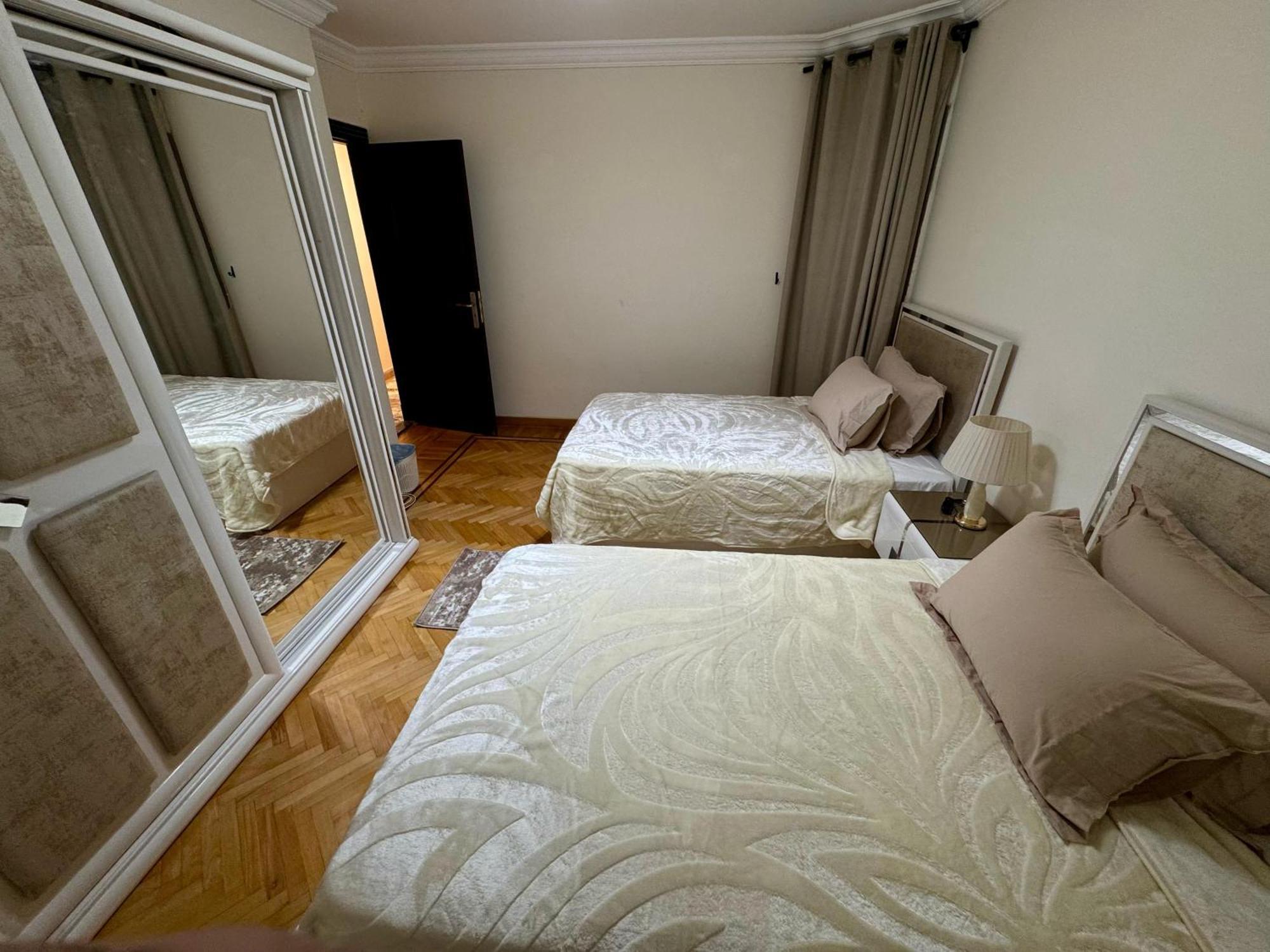 Luxury Gleem 2 Direct Sea View Apartmán